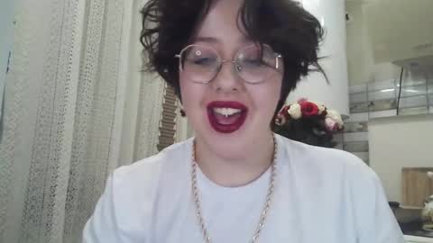 Snapshot of vanessashadow chatting on 29, 10, 2025 vanessashadow online show from 29, 10, 2025