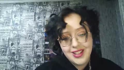 Snapshot of vanessashadow chatting on 19, 11, 2025 vanessashadow online show from 19, 11, 2025
