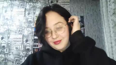Snapshot of vanessashadow chatting on 26, 11, 2025 vanessashadow online show from 26, 11, 2025