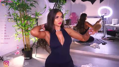 Vanessa Simon online show from 11, 2, 2025