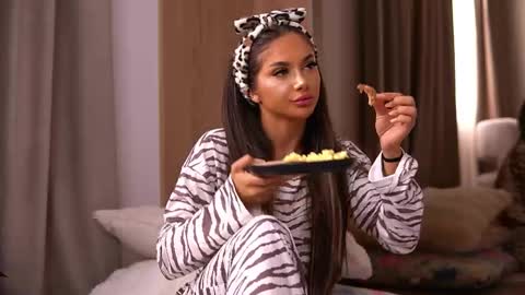 Vanessa Simon online show from 23, 4, 2026