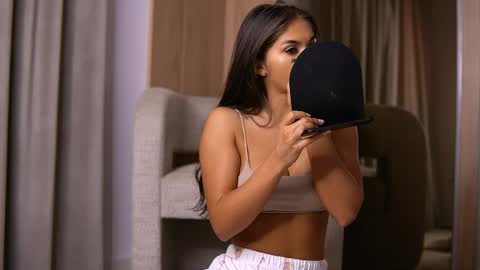 Vanessa Simon online show from 27, 4, 2026