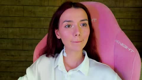 Snapshot of vanessavienne chatting on 8, 6, 2026 VanessaVienne online show from 8, 6, 2026