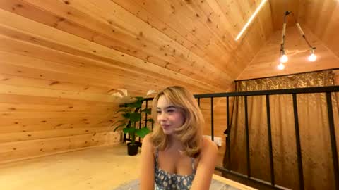 Snapshot of vanesse_ chatting on 31, 7, 2026 Irina online show from 31, 7, 2026