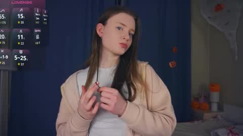 Luna online show from 12, 11, 2025