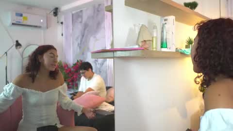 vanilla_hot_ online show from 19, 10, 2025