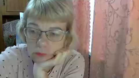 Snapshot of vanillaxcreamy chatting on 5, 12, 2024 Vanillaxcreamy online show from 5, 12, 2024