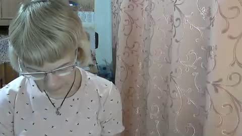 Snapshot of vanillaxcreamy chatting on 11, 12, 2024 Vanillaxcreamy online show from 11, 12, 2024