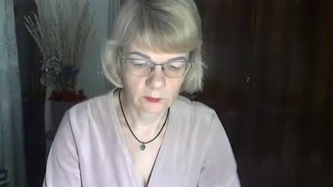 Snapshot of vanillaxcreamy chatting on 28, 1, 2025 Vanillaxcreamy online show from 28, 1, 2025