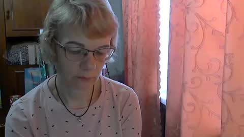 Snapshot of vanillaxcreamy chatting on 5, 3, 2025 Vanillaxcreamy online show from 5, 3, 2025