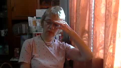 Snapshot of vanillaxcreamy chatting on 10, 3, 2025 Vanillaxcreamy online show from 10, 3, 2025