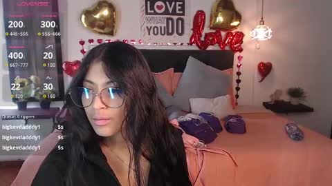 Snapshot of vannesweet_ chatting on 4, 2, 2025 vane online show from 4, 2, 2025