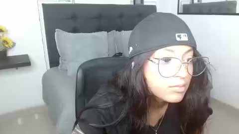 Snapshot of vannesweet_ chatting on 15, 9, 2025 vane online show from 15, 9, 2025