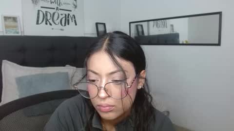 Snapshot of vannesweet_ chatting on 3, 10, 2025 vane online show from 3, 10, 2025