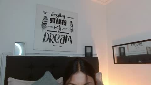 Snapshot of vannesweet_ chatting on 21, 10, 2025 vane online show from 21, 10, 2025