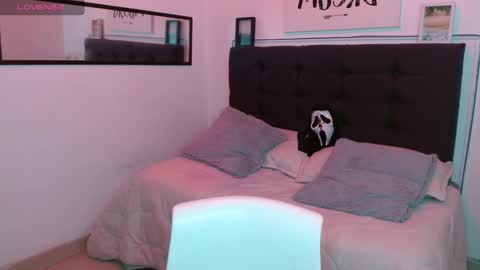 Snapshot of vannesweet_ chatting on 31, 10, 2025 vane online show from 31, 10, 2025