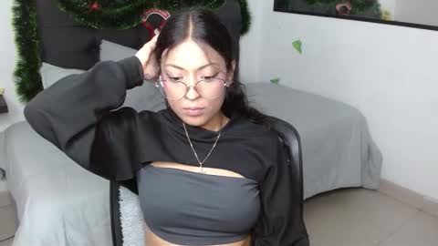 Snapshot of vannesweet_ chatting on 7, 1, 2026 vane online show from 7, 1, 2026