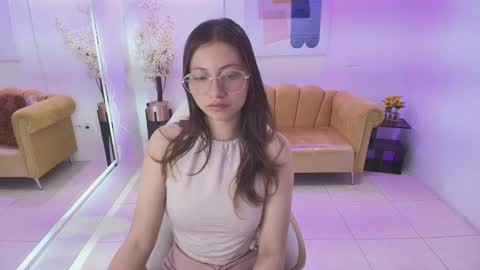 vannia t18 online show from 13, 12, 2025