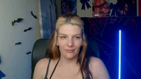 Vanessa online show from 28, 4, 2026