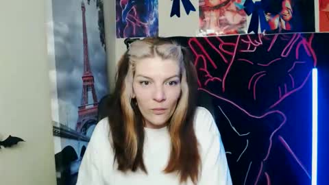 Snapshot of vanrey_ chatting on 2, 6, 2026 Vanessa online show from 2, 6, 2026