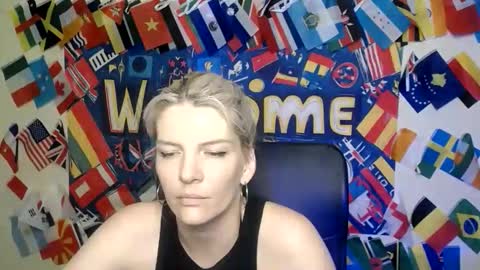 Snapshot of vanrey_ chatting on 9, 6, 2026 Vanessa online show from 9, 6, 2026