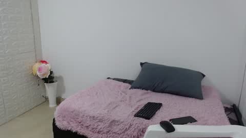 Snapshot of vanse_lust chatting on 22, 1, 2025 Karuna online show from 22, 1, 2025