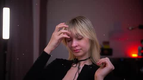 Heeeeey Im Hanna the art of tease  online show from 22, 12, 2025