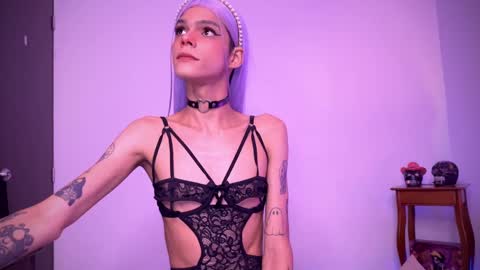  Varya Ferreira - independent model  online show from 31, 12, 2024