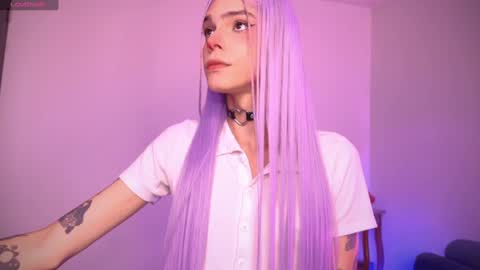  Varya Ferreira - independent model  online show from 4, 3, 2025