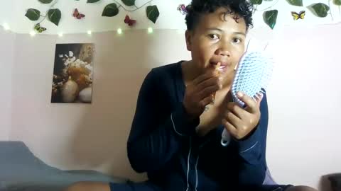 Vayannah online show from 7, 6, 2026