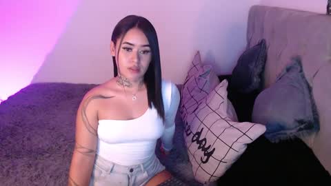 Vayolett Bass online show from 4, 12, 2024