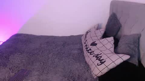 Vayolett Bass online show from 20, 12, 2024