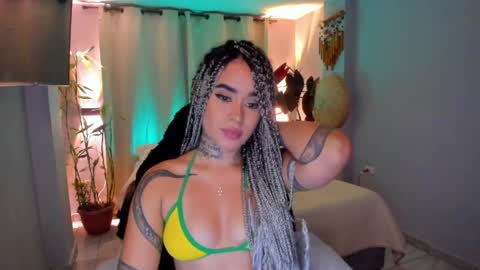 Vayolett Bass online show from 1, 6, 2026