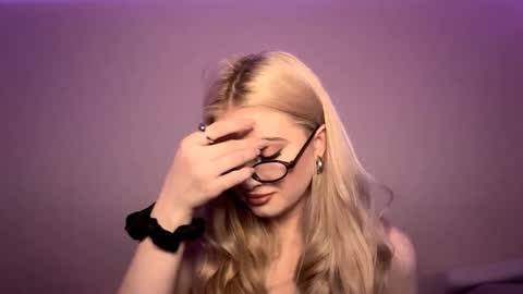 Monika online show from 29, 11, 2025