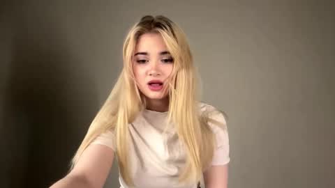 Monika online show from 27, 2, 2026