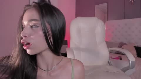 Snapshot of vega_roux chatting on 26, 1, 2025 VEGA online show from 26, 1, 2025