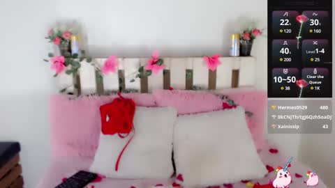 Vicky online show from 12, 2, 2025