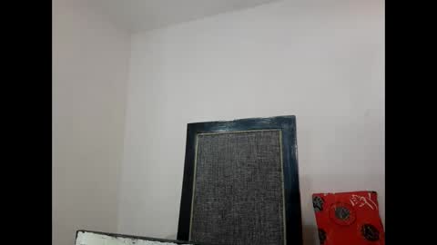 velk_hot1 online show from 6, 3, 2025