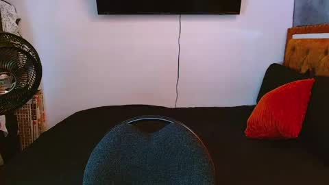 Snapshot of velk_hot1 chatting on 11, 5, 2026 velk_hot1 online show from 11, 5, 2026