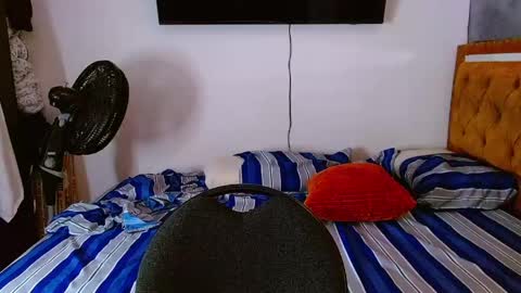 Snapshot of velk_hot1 chatting on 18, 5, 2026 velk_hot1 online show from 18, 5, 2026
