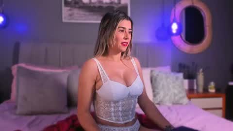 veluna_ online show from 9, 6, 2026
