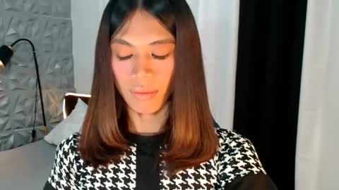 velvet_angela online show from 28, 7, 2026