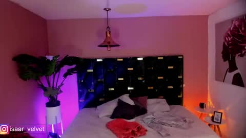 Isabella  online show from 17, 4, 2026