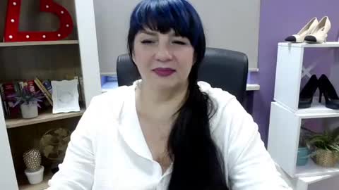 velvet gloria online show from 21, 7, 2026