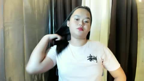 Snapshot of velvet_jess chatting on 3, 3, 2026 call me jessie online show from 3, 3, 2026