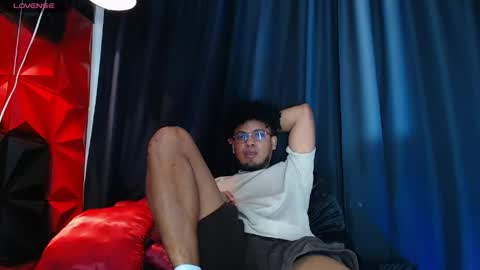 velvet_nigths online show from 5, 6, 2026