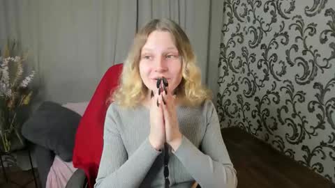 Snapshot of velvet_peach_ chatting on 29, 11, 2025 velvet_peach_ online show from 29, 11, 2025