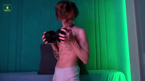 Snapshot of velvet_power chatting on 14, 11, 2025 Ares online show from 14, 11, 2025