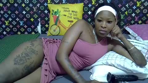 Snapshot of velvet_temptress chatting on 18, 6, 2026 velvet online show from 18, 6, 2026