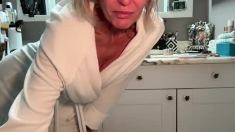 VelvetBarbie online show from 27, 7, 2026